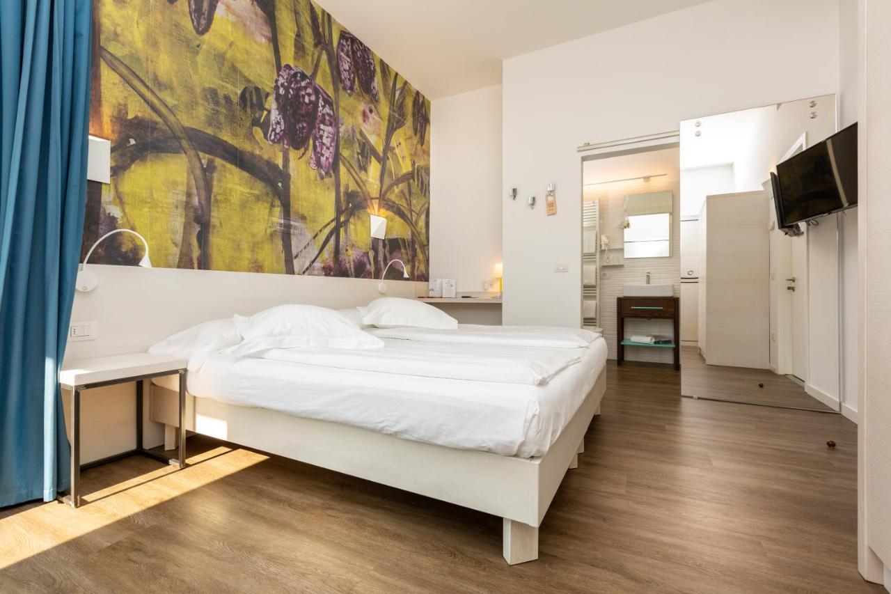 Hotel Baia Azzurra - Lake Front Torbole Sul Garda Exteriér fotografie