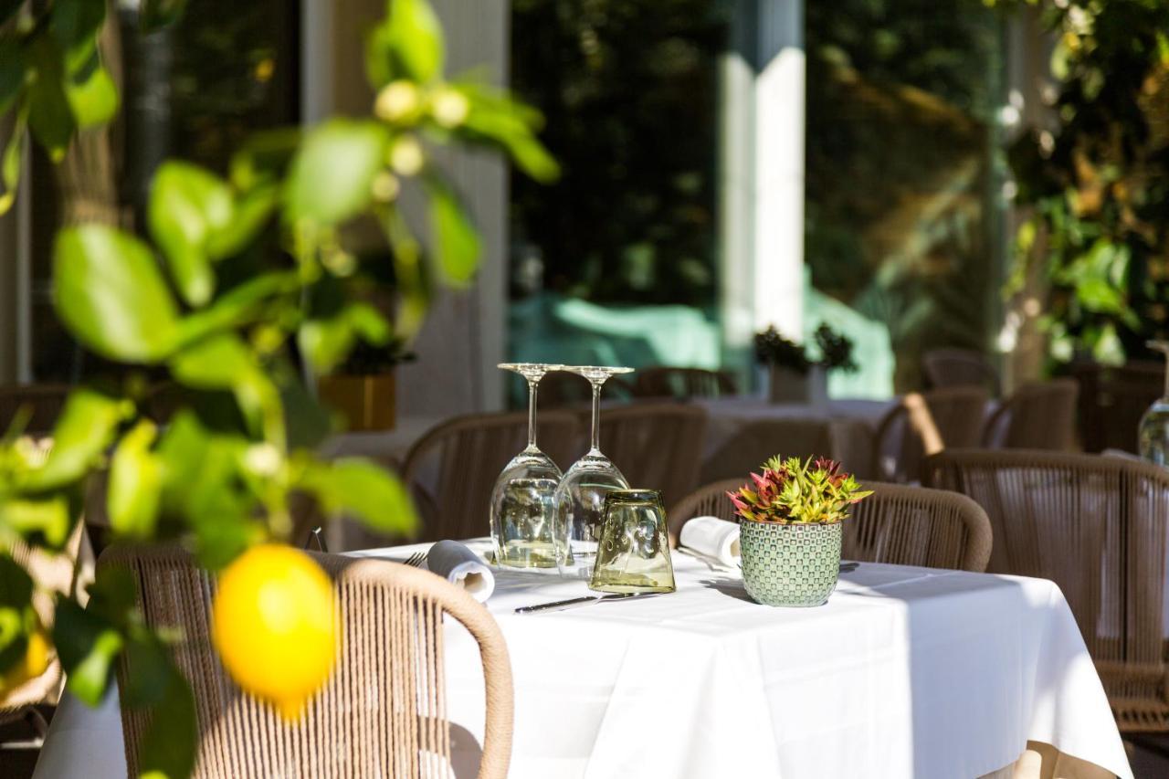 Hotel Baia Azzurra - Lake Front Torbole Sul Garda Exteriér fotografie