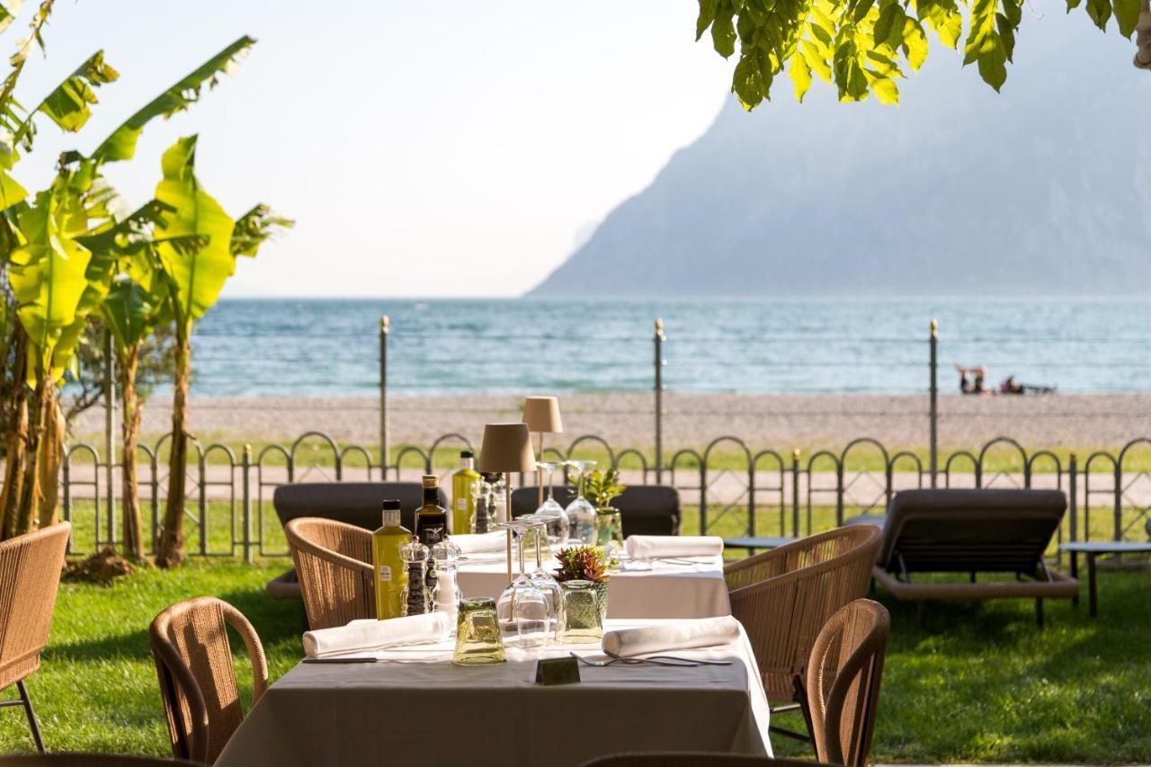 Hotel Baia Azzurra - Lake Front Torbole Sul Garda Exteriér fotografie